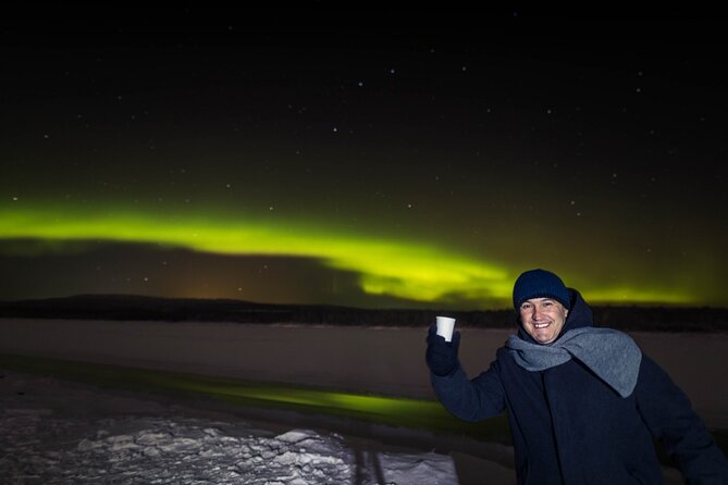 Northern lights hunting photo tour with bbq; small groups - Guides in the Van and on the Frozen Ground: What You’ll Feel, Not Just What You’ll See