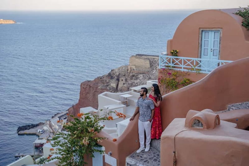 Oia: Couple Photoshoot Seprate Entrance to Blue Dome - Quick reasons to book