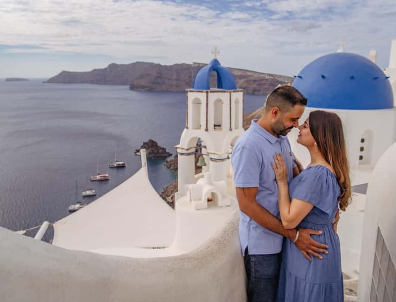 Oia: Couple Photoshoot Seprate Entrance to Blue Dome - Where you’ll shoot: Oia, Imerovigli, Fira, or your own place