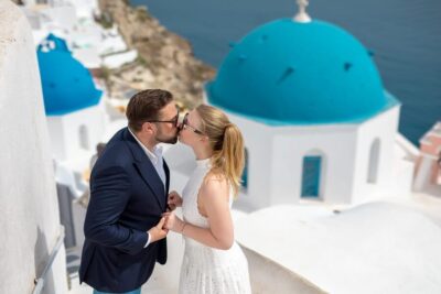 Oia: Couple photoshoot with 30 edited Photos - Price and value: $169 per group up to 3, and what you should compare