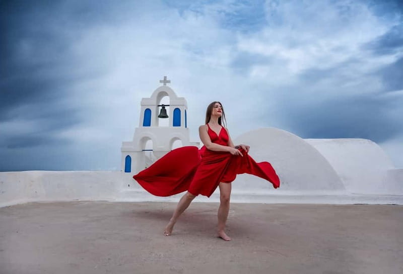 Oía: Santorini Professional Photoshoot with Edited Photos - Choosing your favorite shots: why that small step changes everything
