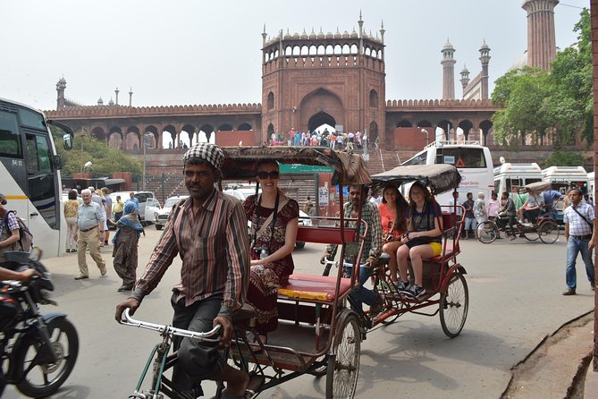 Old Delhi Photography & Food Tour with Rickshaw Ride to Masterji Kee Haveli - Khari Baoli Spice Market: How to Read a Wholesale World