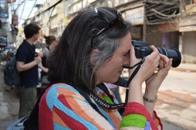 Old Delhi Photography & Food Tour with Rickshaw Ride to Masterji Kee Haveli - Pasar Chandni Chowk: Street Food, Local Stories, and Photo-Friendly Stops