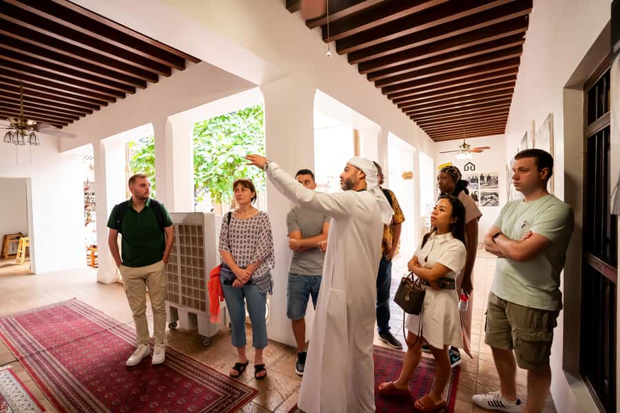 Old Dubai Guided Tour With Photographer: Souks & Street Food - Key highlights you’ll feel right away