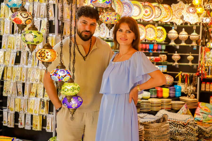 Old Dubai Guided Tour With Photographer: Souks & Street Food - Al Fahidi lanes and the Al Seef Mosque photostop