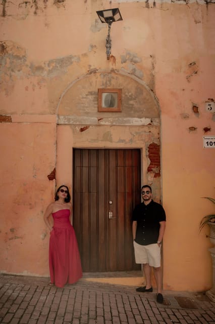 Old San Juan: Photoshoot Walking Tour - Group dynamics and private tour comfort