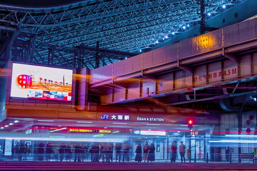 Osaka Night Photography Workshop - Optional light trails and illuminated scenes: when to say yes