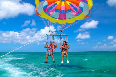Parasailing and Photography Session Experience - Harness rules and who can ride: weight limits, singles, tandems, and triples