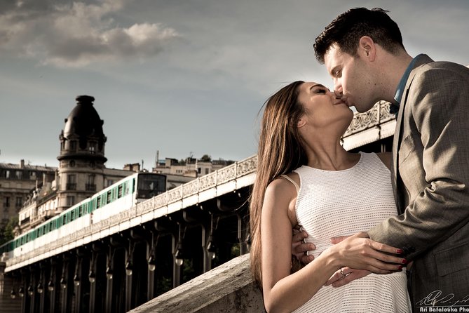 Paris 2-Hour Eiffel Tower Walking Tour with Professional Photo Shoot - What You’re Really Buying With This Eiffel Tower Photo Tour