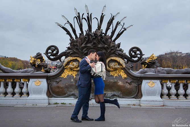 Paris 2-Hour Eiffel Tower Walking Tour with Professional Photo Shoot - Pont de Bir-Hakeim: Your Opening Frames With a Big “Paris + Eiffel” Feel