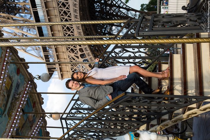 Paris 2-Hour Eiffel Tower Walking Tour with Professional Photo Shoot - Promenade d’Australie, Quai Branly: Getting Close Without Being Trapped