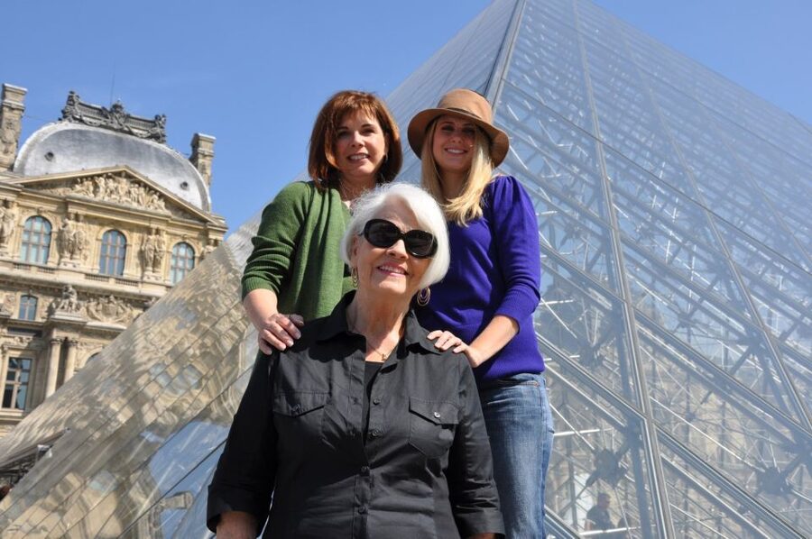 Paris 2-Hour Private Walking Tour with a Photographer - Palais-Royal and Louvre Area: Elegant Paris Without the Mad Rush