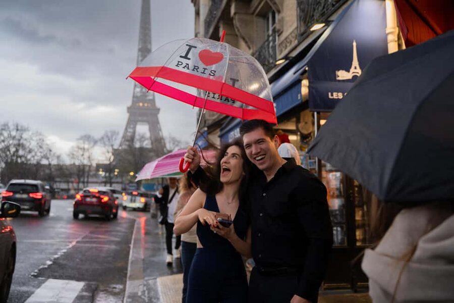 Paris: Eiffel Tower Premium Photoshoot - Weather and Timing: Paris Can Be Moody