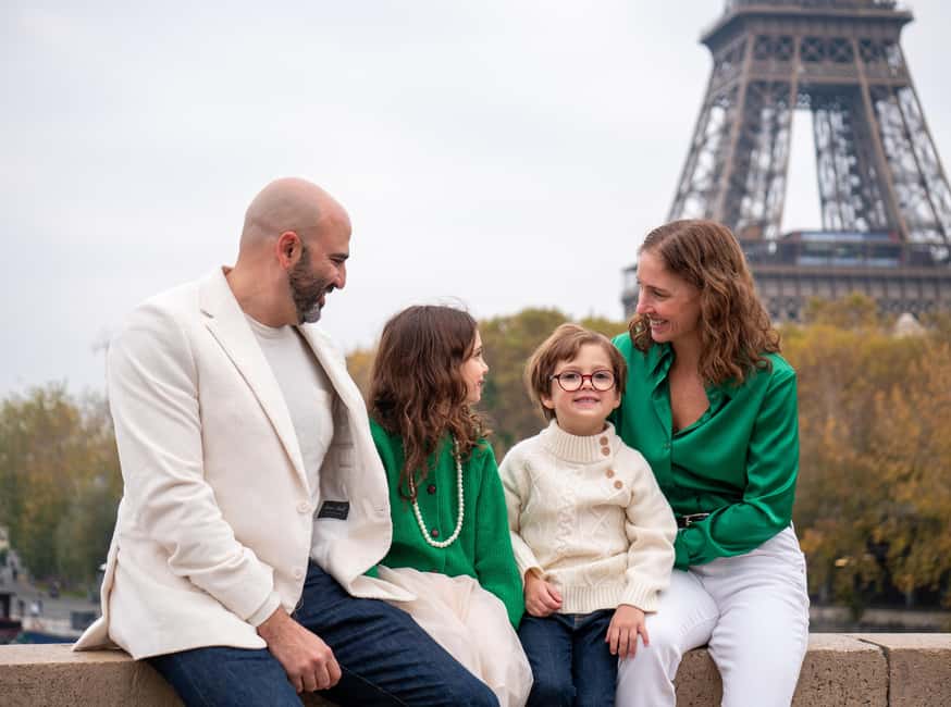 Paris: Eiffel Tower Private Photoshoot Experience - Standard vs Premium: Choosing the Right Amount of Time