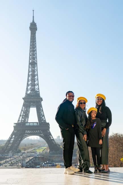 Paris: Eiffel Tower Private Professional Photoshoot - What you get back: 25 edited images, all originals, and 24-hour delivery