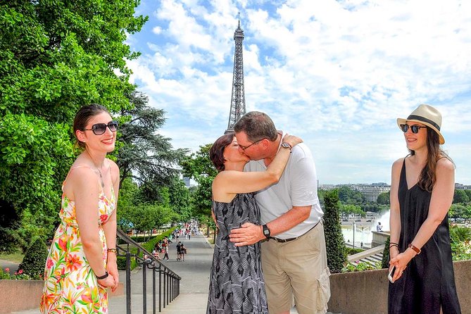 Paris Engagement Proposal Private Walking Tour with Professional Photographer - Stop 1: your first viewpoint session before the big question