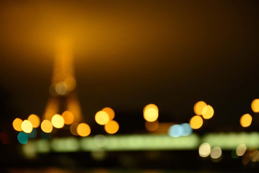 Paris: Experience the magic of Christmas on a walk with a pro photographer - Key things that make this Christmas photo walk work