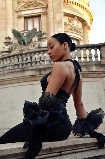 Paris: Old Money Photo Shoot with Outfits and Accessories - Pont Alexandre III: the Eiffel Tower angle you’ll actually use