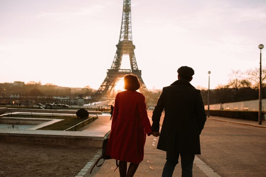 Paris: Photo Shoot with a Private Travel Photographer - Smart Clothes and Comfortable Shoes: The Two Rules That Actually Matter
