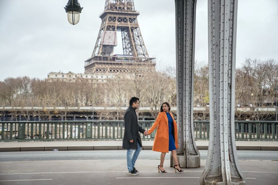 Paris: Photo Shoot with a Private Travel Photographer - Best Fit: Couples, Families, Anniversaries, and Proposals
