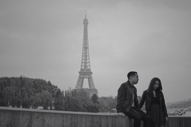 Paris Photo Shoot with Professional Photographer - The Photo Delivery: 150–400 Images, Then Retouching Favorites
