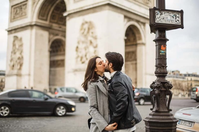 Paris: Photoshoot at The Big Three - Trocadéro Gardens and the Seine: The Calmer Finish That Makes Photos Feel Cinematic