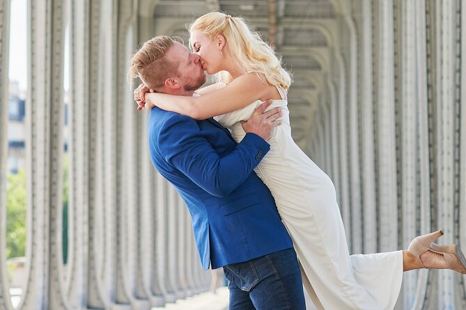 Paris Photoshoot VIP service - Choosing Your Backdrop: Louvre or Eiffel, Plus Custom Hotel/Indoor Options