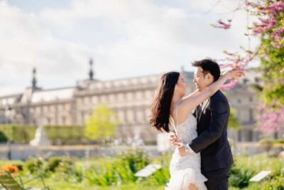 Paris: Premium Professional Photo Shoot - Planning and Wardrobe Tips That Make Photos Look Effortless