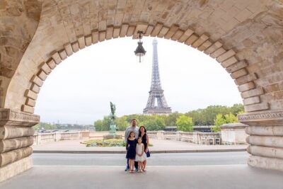 Paris Private Photoshoot Experience - Stop: Eiffel Tower Gardens, Fountains, Bridge, and River Framing