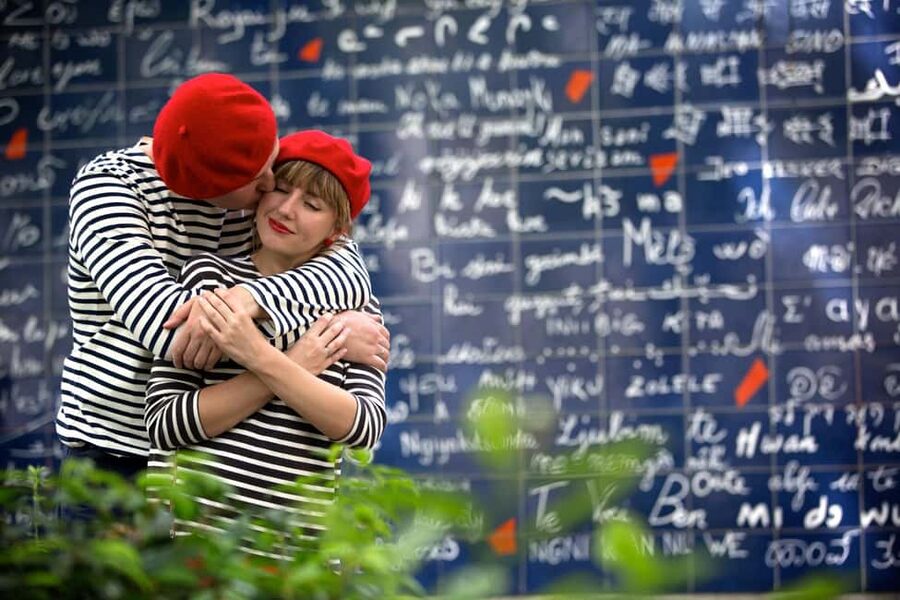 Paris Pro Photography: Best Private Photoshoot - The photo direction: candid moments with real guidance