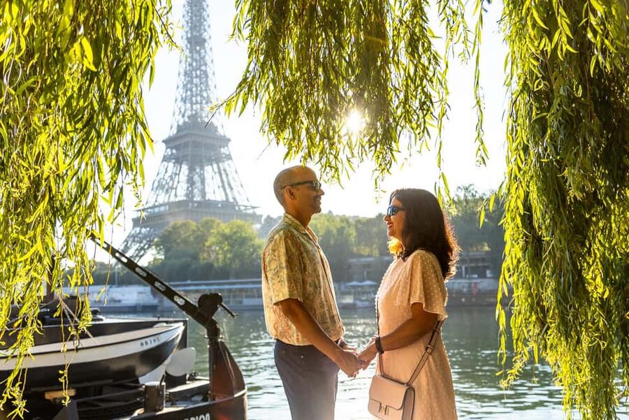 Paris: Professional Photoshoot - Should you book the Paris professional photoshoot?