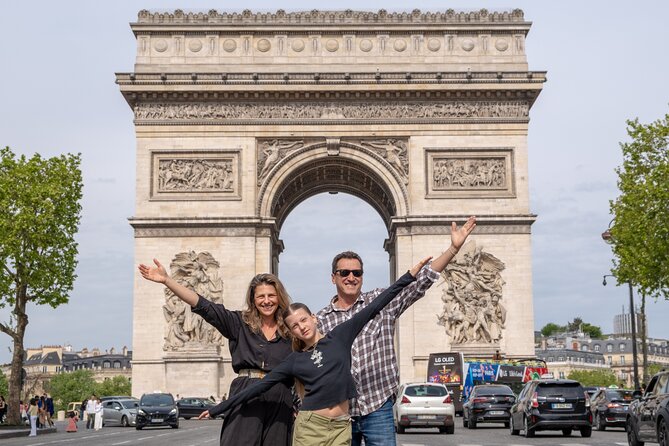 Paris: Professional Photoshoot at the Arc de Triomphe - Meeting point at 154 Av. des Champs-Élysées (and what to do when you arrive)
