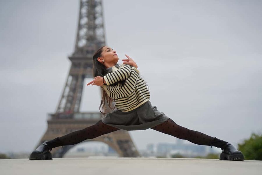 Paris: Professional Photoshoot by the Eiffel Tower - Who this fits best (and who should plan around limitations)