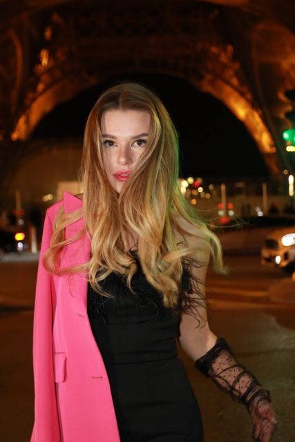 Paris: Professional Photoshoot with 300+ Photos + 1 present - Quick hits before you book