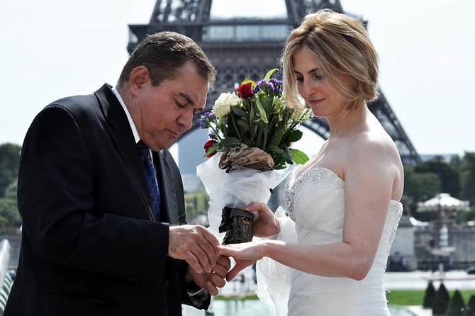 Paris Renew Your Wedding Vows Experience with Professional Photographer - Key Highlights to Know Before You Go
