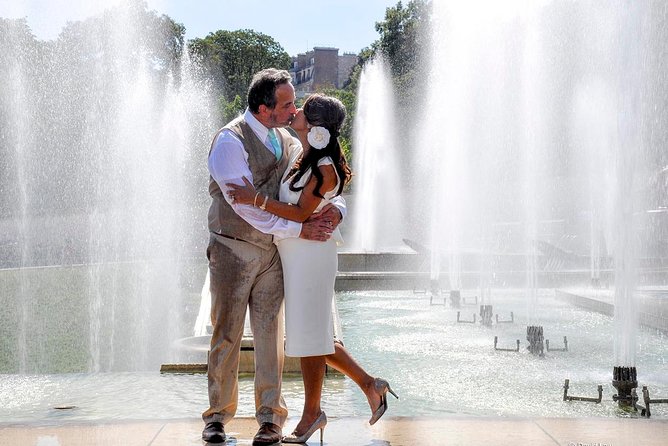 Paris Renew Your Wedding Vows Experience with Professional Photographer - Your Photos: 130–150 HD Images Sent by Email