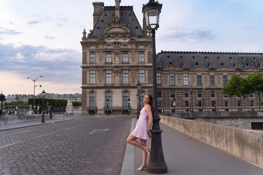 Paris:sunset photoshoot in ❤️️ of Paris- Louvre Orsay Eiffel - Pose Coaching: The Secret Sauce for Looking Natural