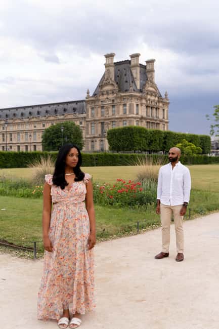 Paris:sunset photoshoot in ❤️️ of Paris- Louvre Orsay Eiffel - Timing the Shoot: Why Sunset Works Here