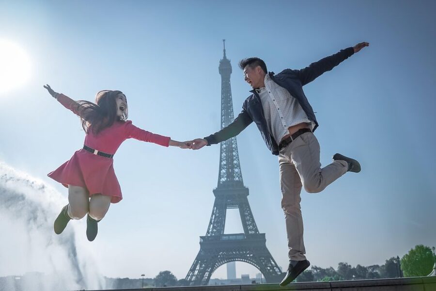 Parisian Proposal Perfection. Photography/Reels & Planning - The photos you receive: edited, high-resolution, and easy to access