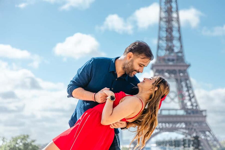 Parisian Proposal Perfection. Photography/Reels & Planning - Where your shoot starts: Trocadéro Square meeting point (and how not to get lost)