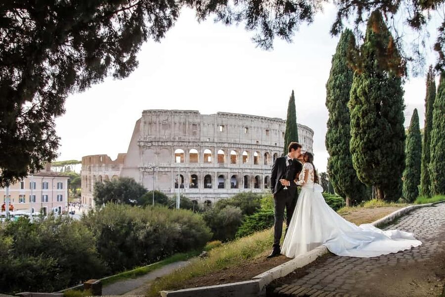 Personalized Photo Shoot at Rome's Main Icons - Colosseum photoshoot: making Rome’s scale work for you