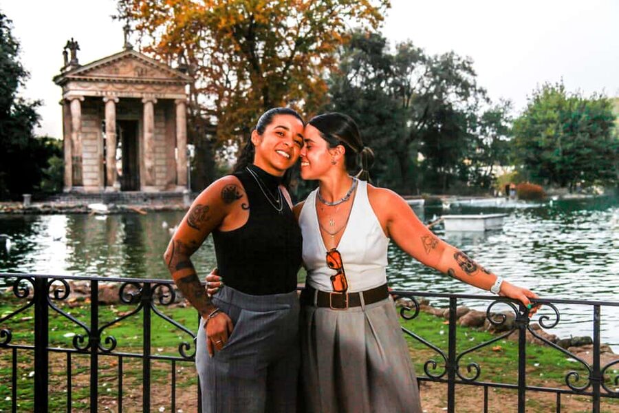 Personalized Photo Shoot at Rome's Main Icons - Photo delivery: edited digital images within 48 hours