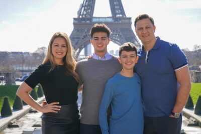 Photo Session in Paris - Photographer at the Eiffel Tower - Stop 1: The Main Square for Classic Eiffel Tower Portraits