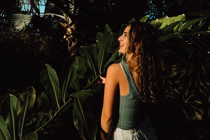 Photo Shoot in Chicago’s Urban Jungle Garden - Key things to know before you go