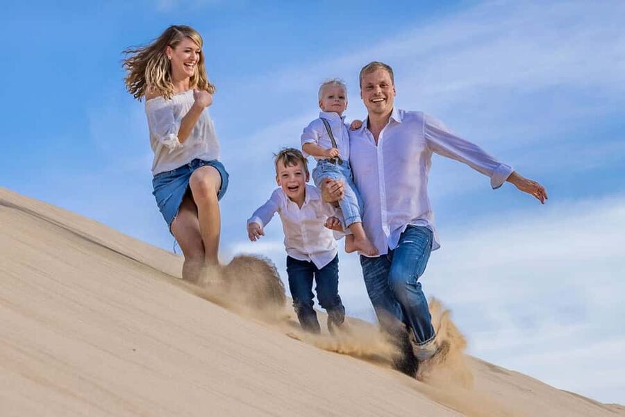 Photo shoot in Fuerteventura (south) with a professional photographer for special holiday moments - Why a 45-Minute Photo Shoot Works So Well in Fuerteventura South