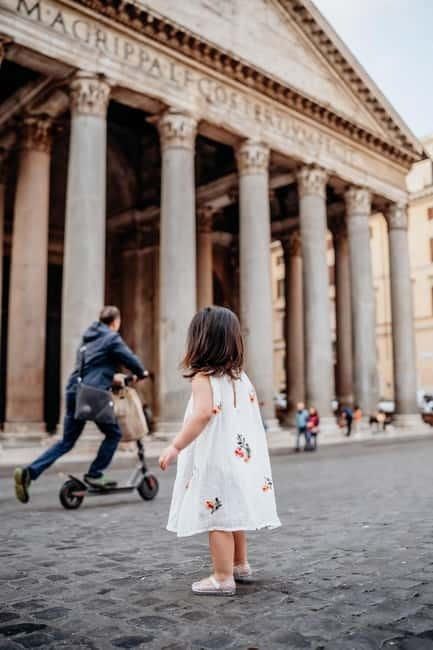 Photo Shoot in Rome with Vespa And Vintage Fiat 500 Options - How the photographer coaching changes your photos