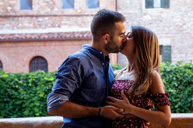 Photo Shoot in Verona: Capture Your Love Story in Pictures - Quick highlights