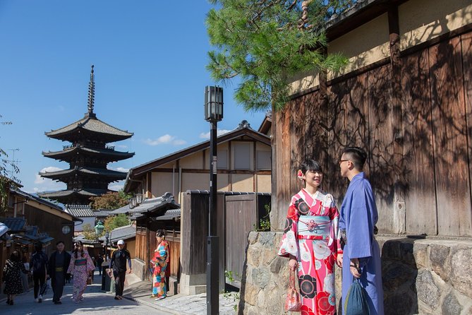 Photo Shoot with a Private Vacation Photographer in KYOTO, JAPAN - Fushimi Inari Taisha area: add a powerful Kyoto landmark moment