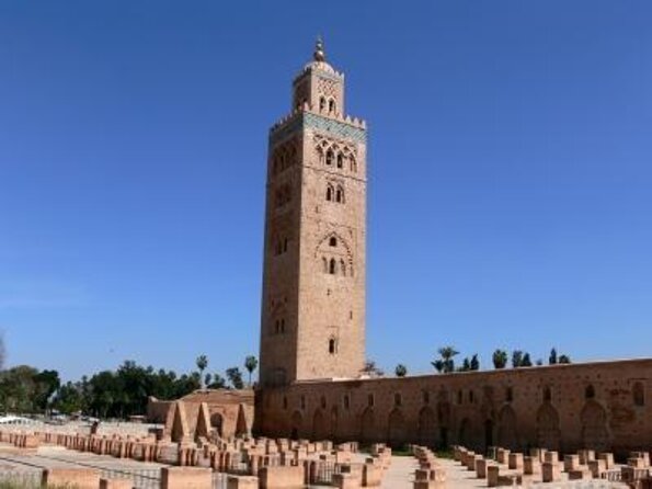 Photo Shoot with a Private Vacation Photographer in MARRAKESH, EGYPT - How the custom route works (and why it’s more useful than it sounds)