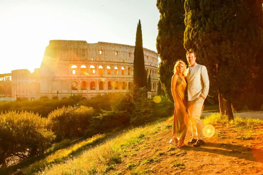 Photo Tour Experience in Rome - Discover the Most Iconic Places - Roman Forum and Piazza Venezia: lines, scale, and quick composition changes